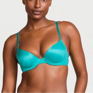 The Icon Push-Up Bra By Victoria’s Secret. New with tags! Size 34D Turquoise